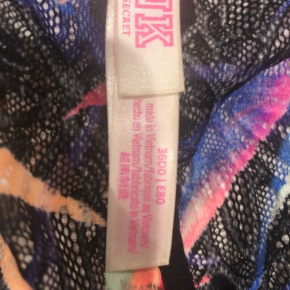 Victoria's Secret push-up bra - Picture 2 of 4